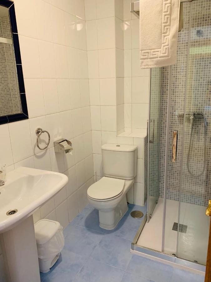 Hostal La Serna Hotell Potes Exteriör bild